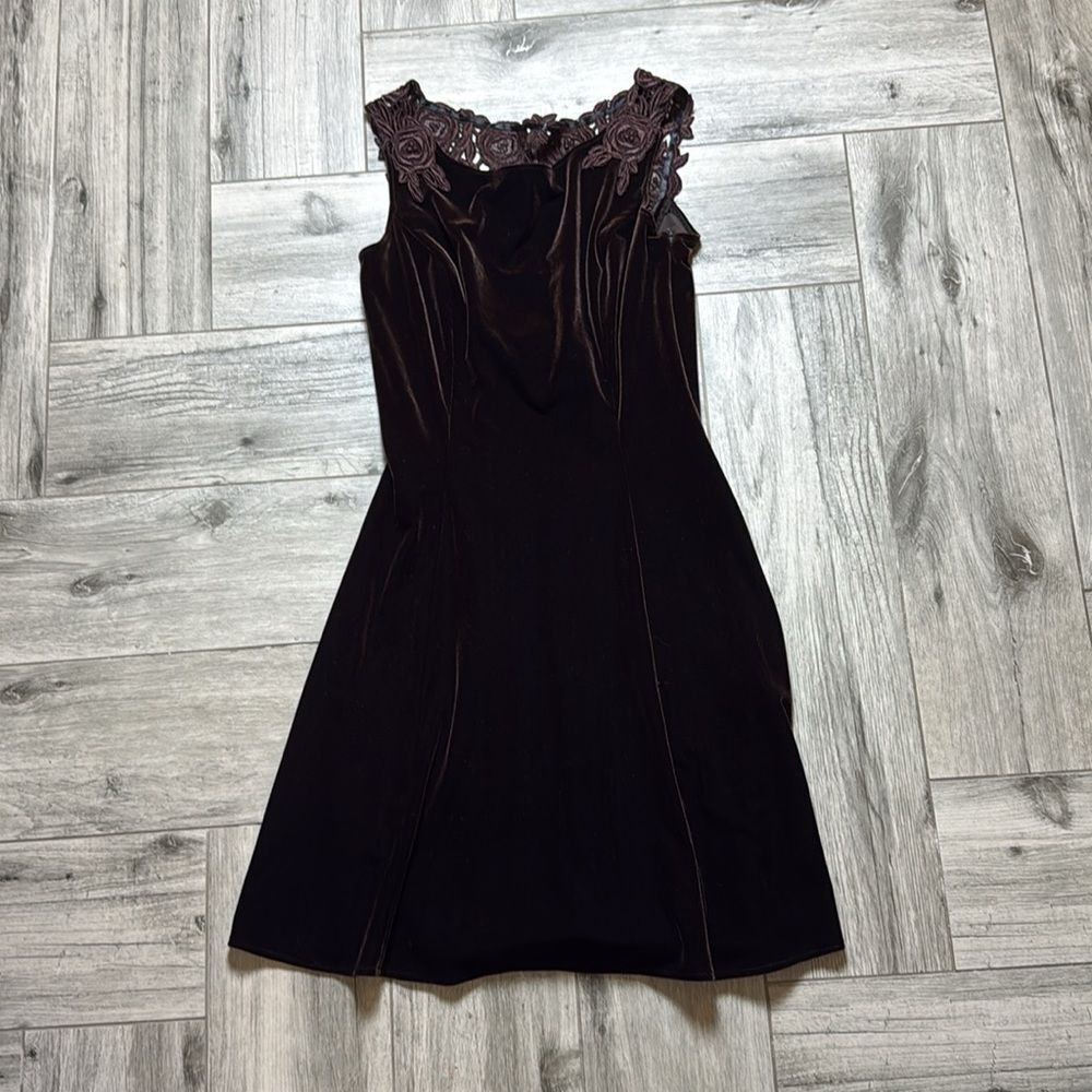 Scott Mcclintock Womens Black Floral Appliqués Velvet Dress Size 4